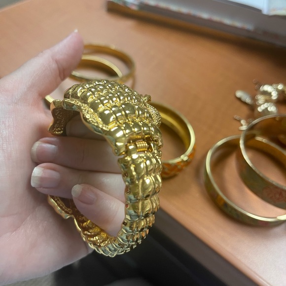 LOT Lilly Pulitzer bracelets 9 gold, and pattern, charm, bracelets & bangles - Picture 5 of 14